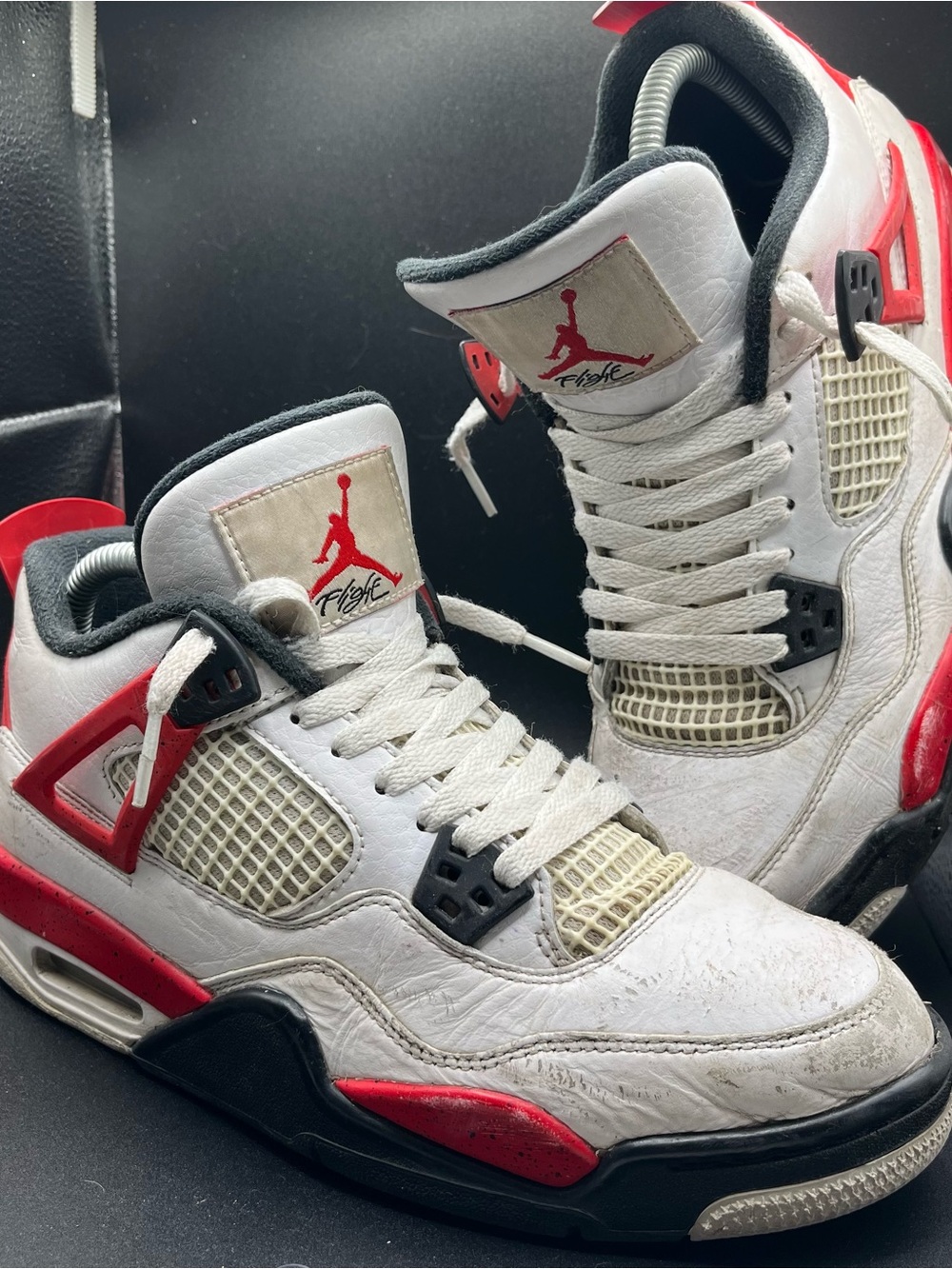 Air Jordan 4 fire red (2020) Boys size 7